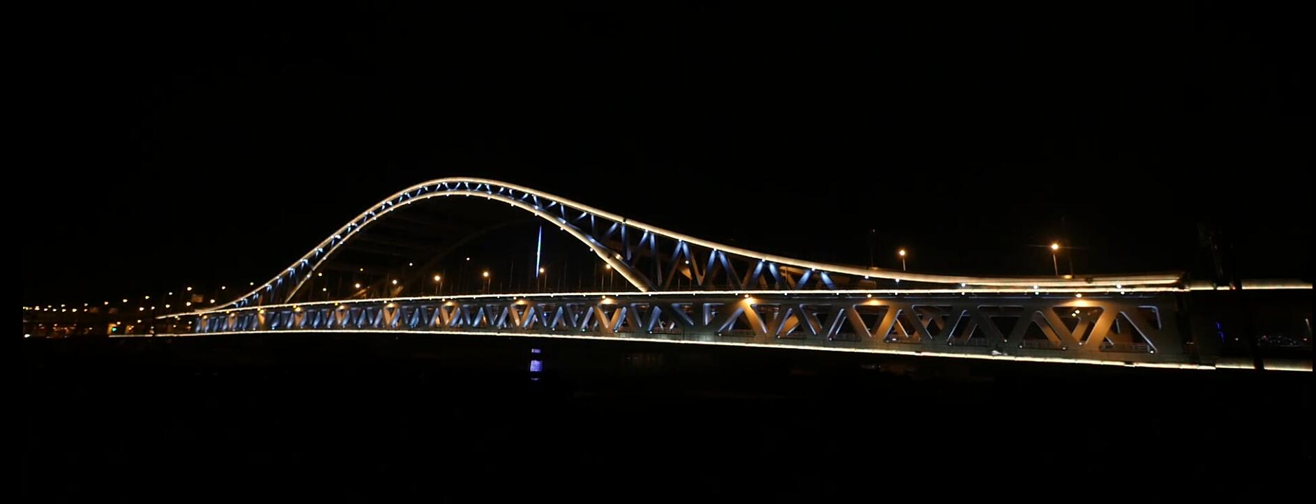 橋梁夜景照明設(shè)計(jì)